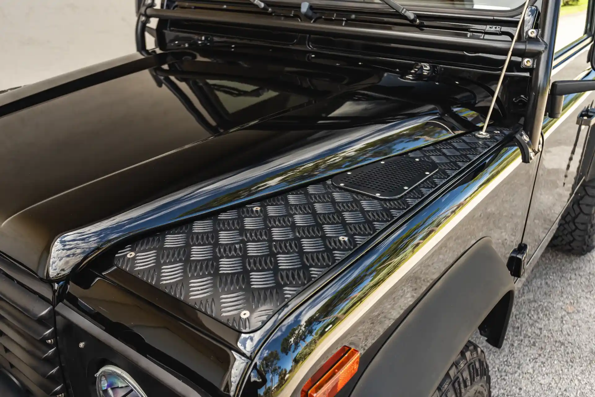 1995 Land Rover Defender 90 NAS