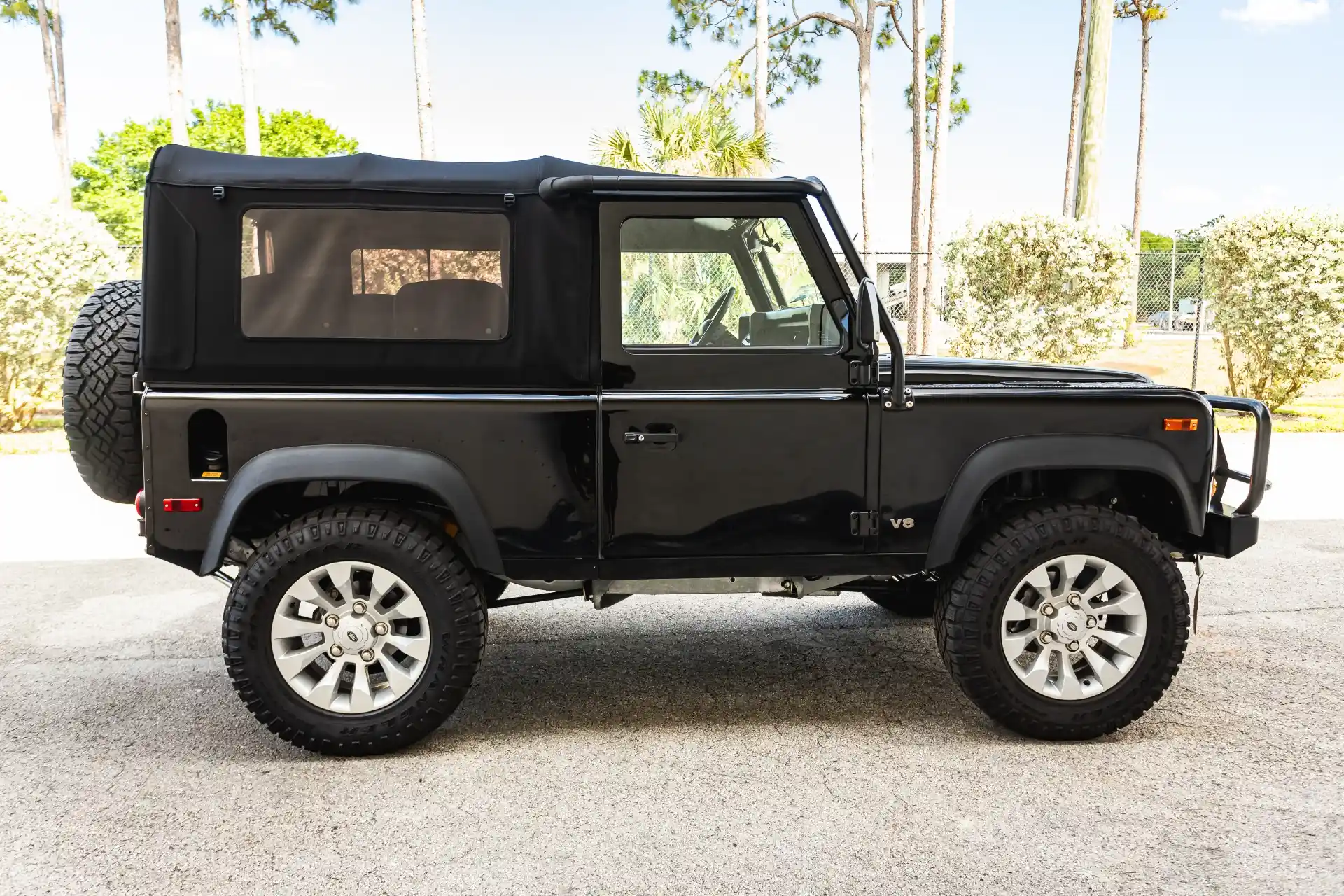 1995 Land Rover Defender 90 NAS