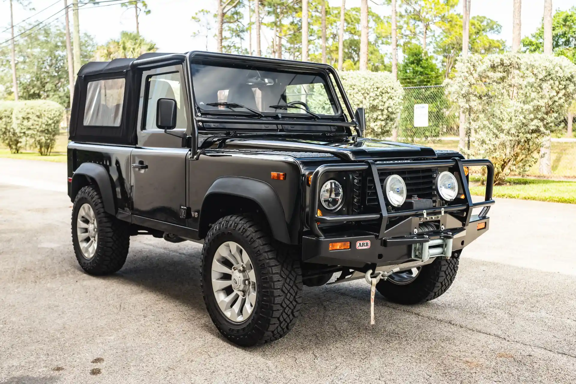  Land Rover Defender