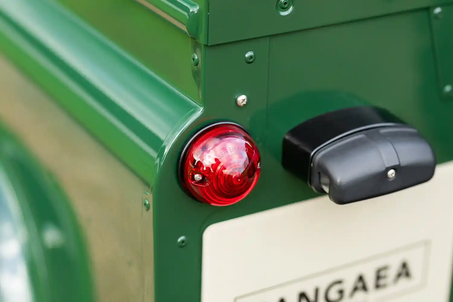 2000 Land Rover Defender 90