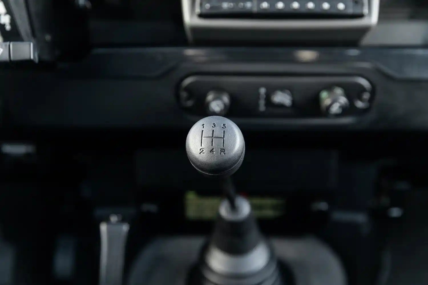 2000 Land Rover Defender 90 - 5