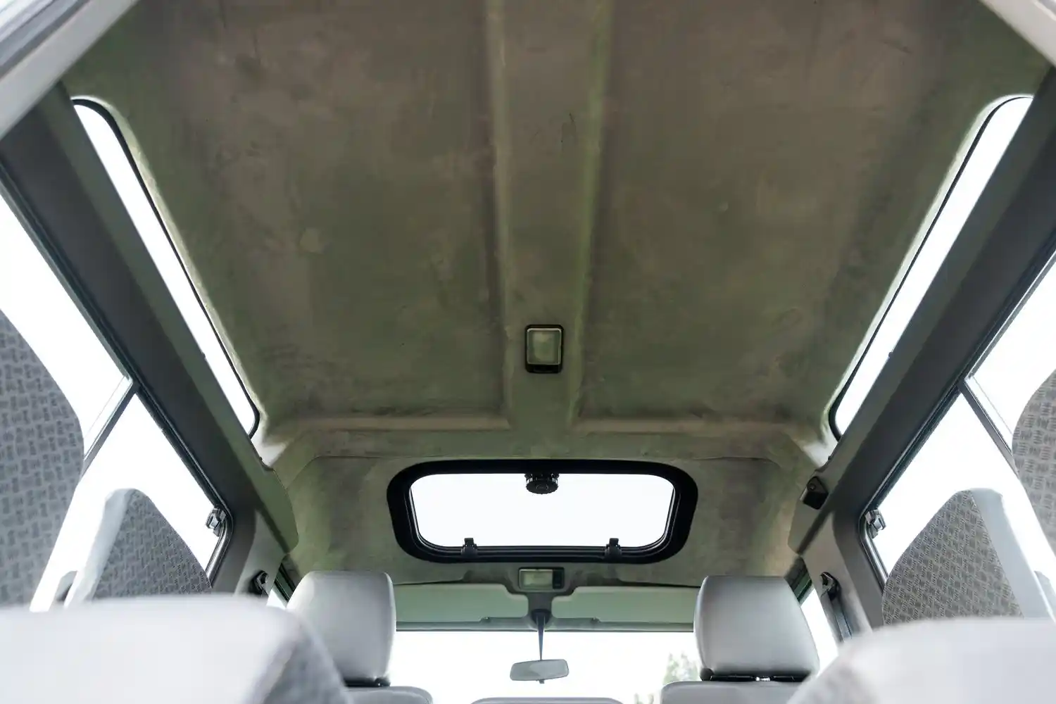 2000 Land Rover Defender 90