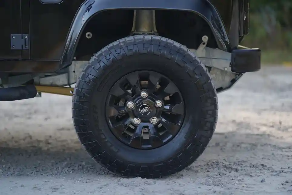 LS3-Powered 2021 Osprey Defender 90