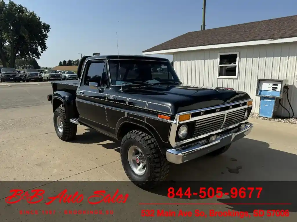 1977 Ford F-150 4×4 Shortbox