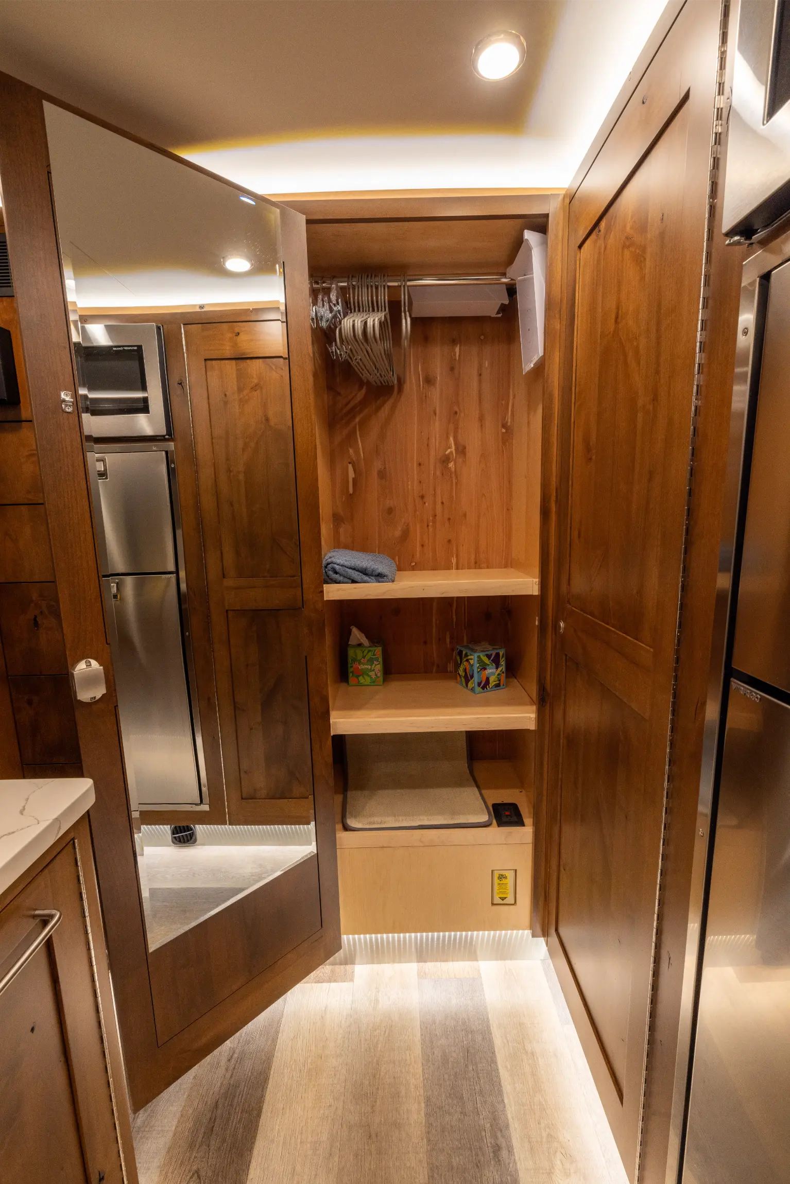 2019 EarthRoamer XV-LTS 234