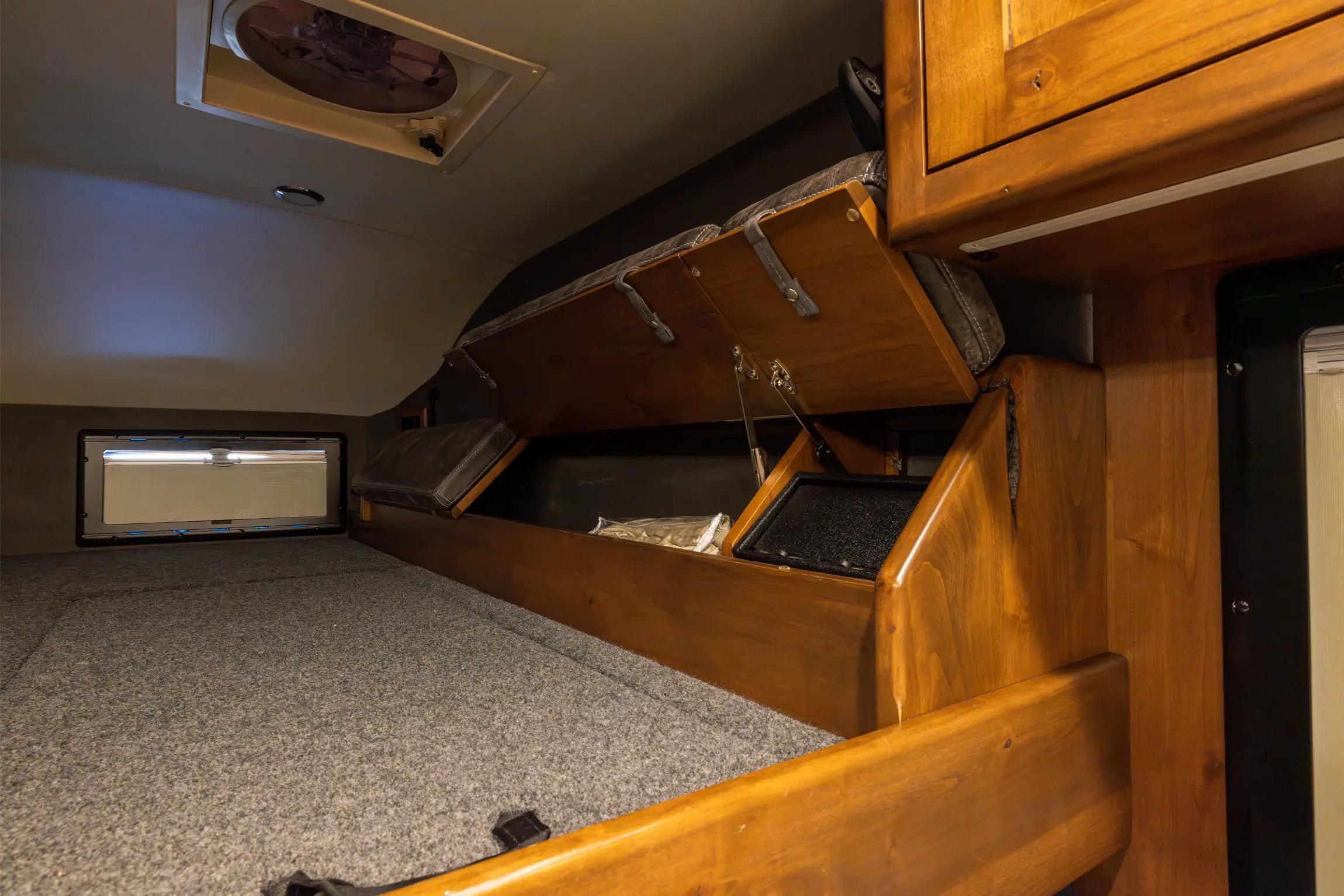 2019 EarthRoamer XV-LTS 234