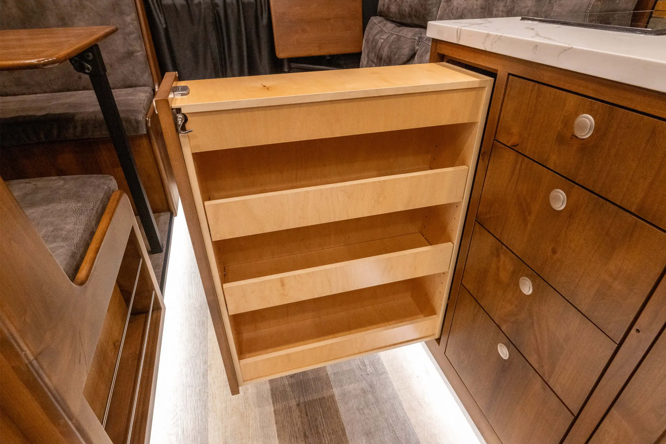 2019 EarthRoamer XV-LTS 234