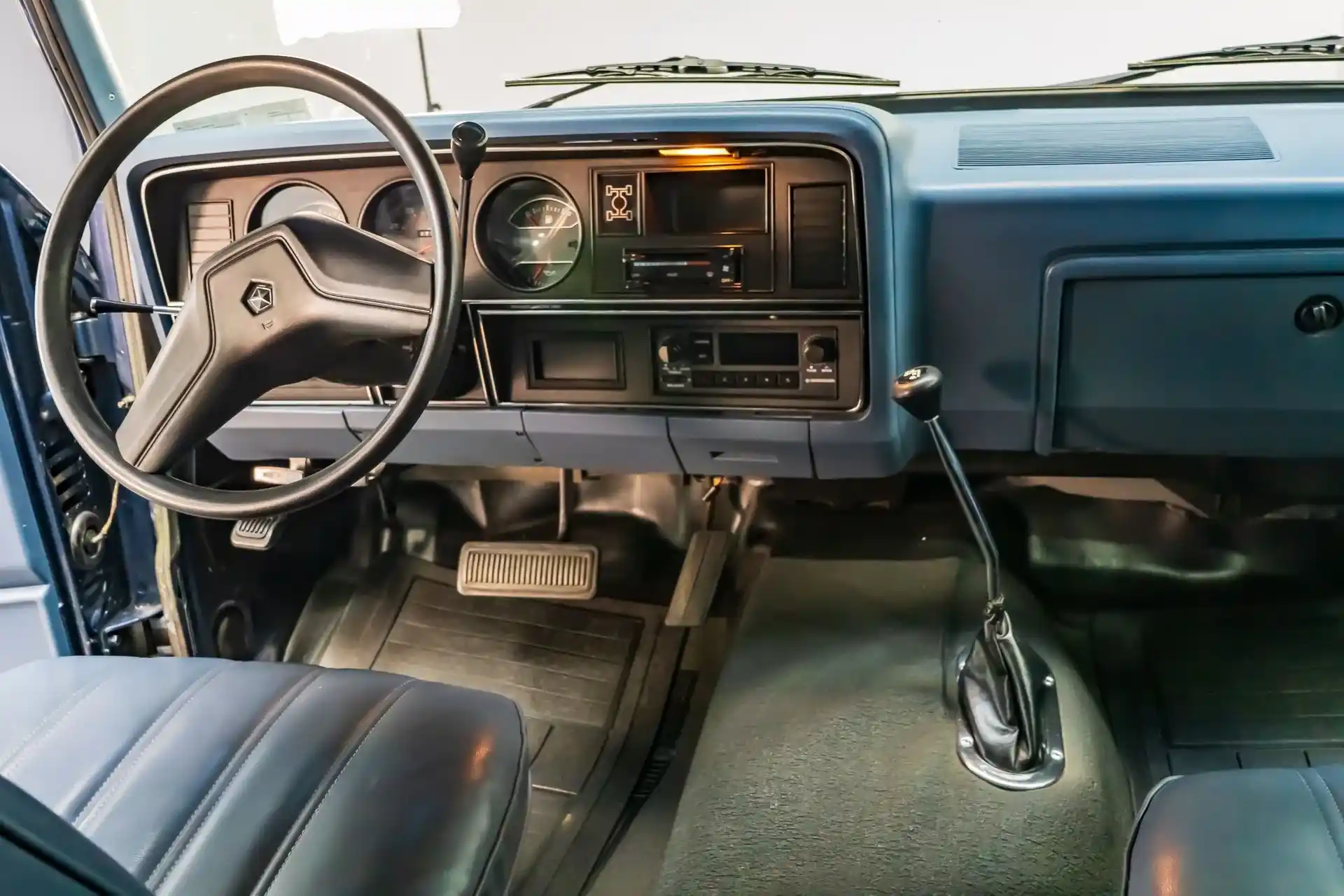 37k-Mile 1987 Dodge Ramcharger 4×4