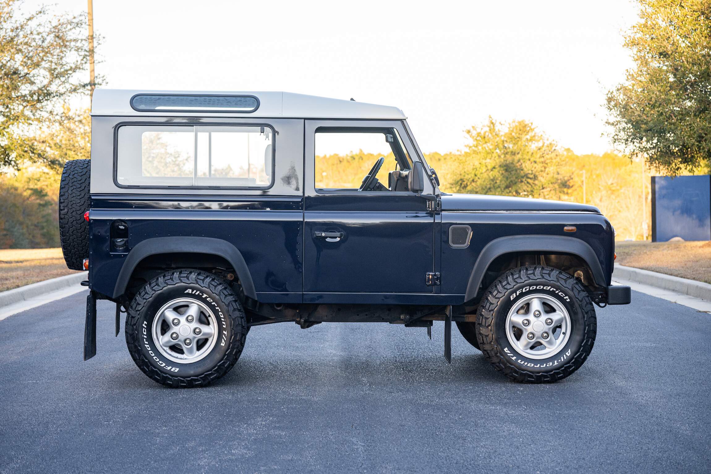 Sold: Td5-Powered 2000 Land Rover Defender 90 4×4