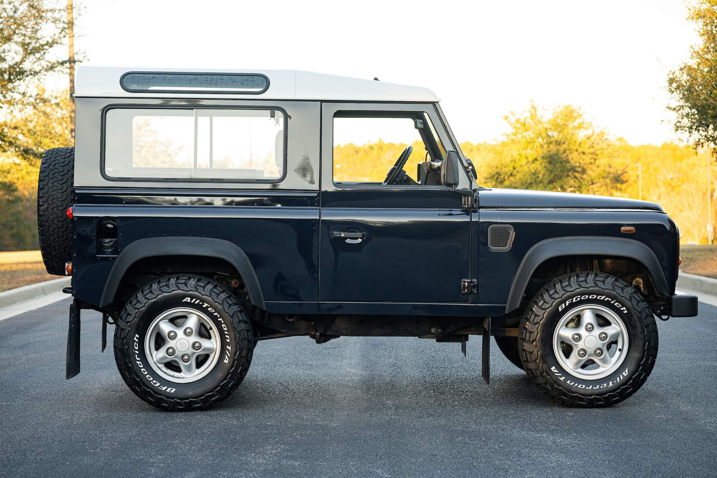 Sold: Td5-Powered 2000 Land Rover Defender 90 4×4
