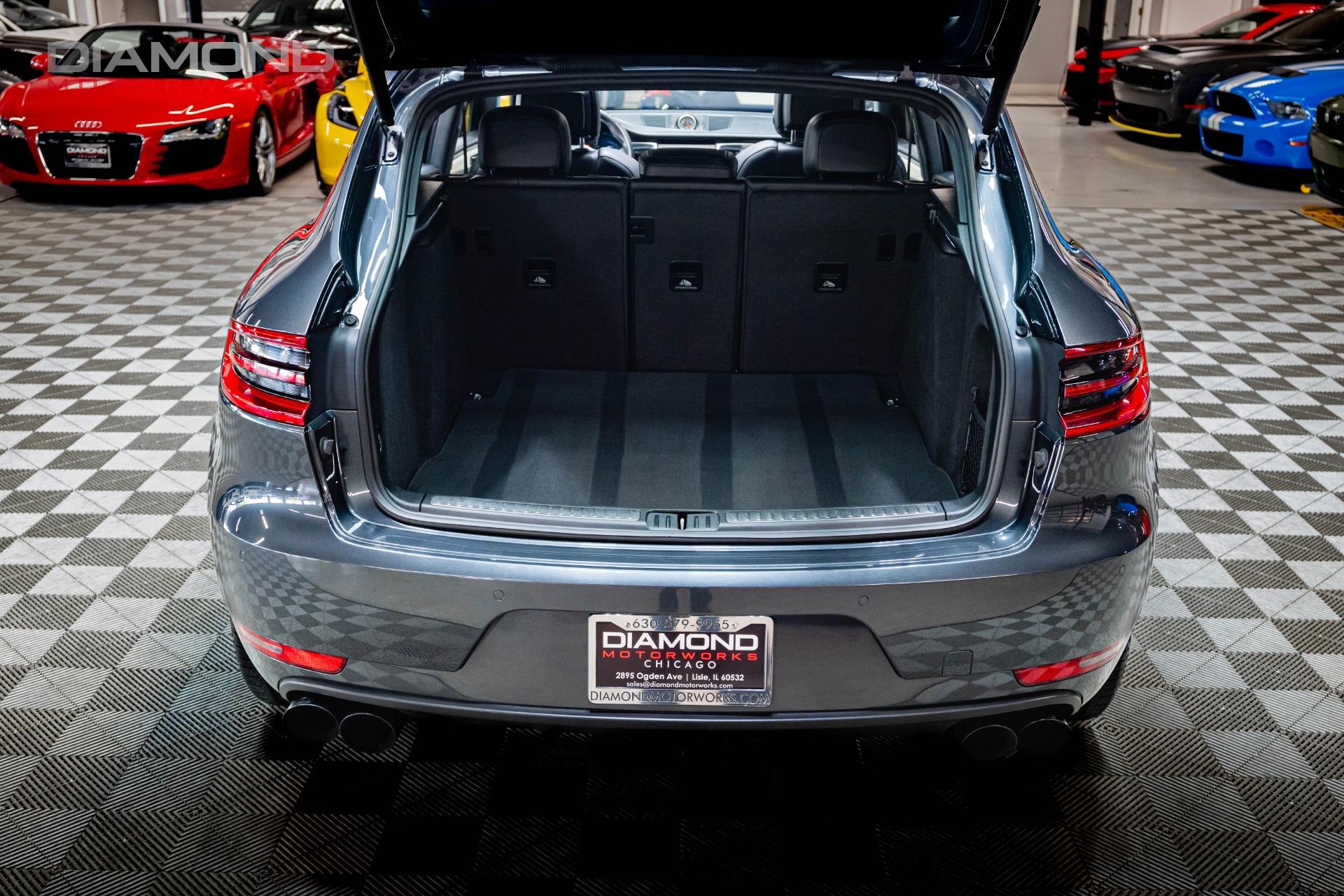 2018 Porsche Macan Turbo - 4