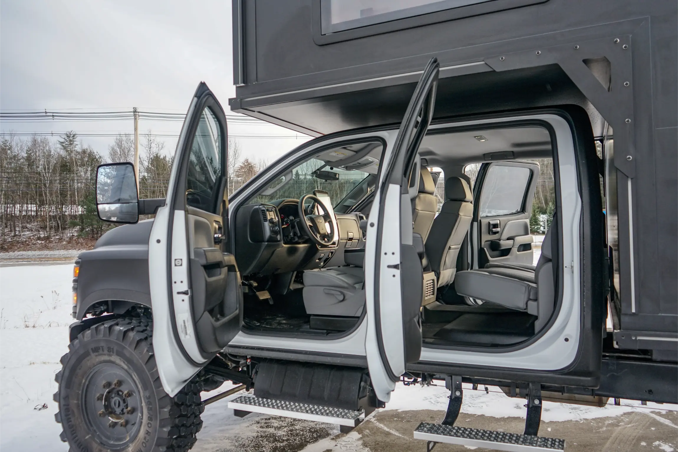 2023 Chevrolet Silverado 6500 HD 4×4 Expedition Rig