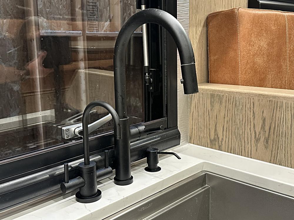 Sold: 2023 EarthRoamer XV-SX-002