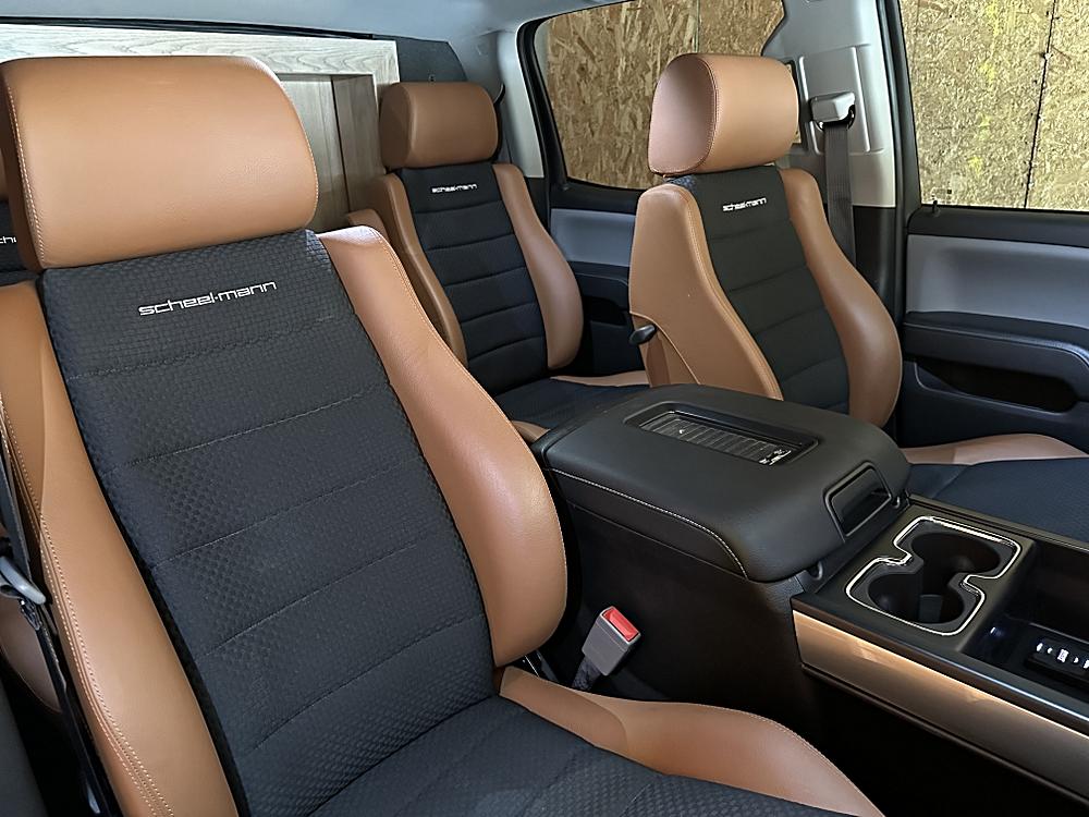 Sold: 2023 EarthRoamer XV-SX-002