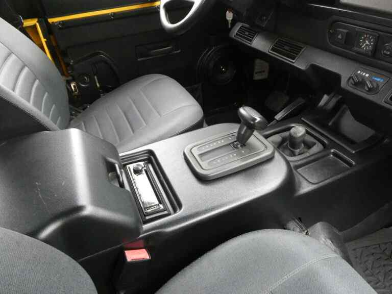 1997 Land Rover NAS Defender 90
