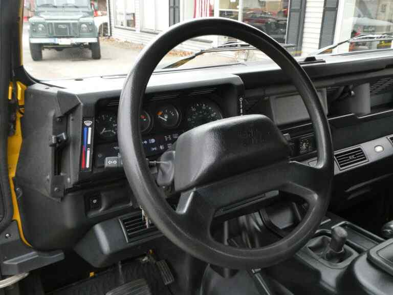 1997 Land Rover NAS Defender 90