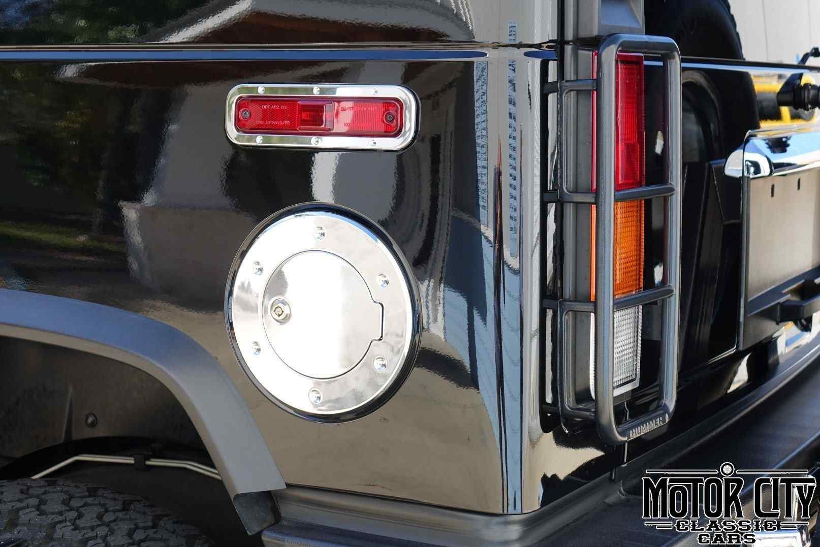 2003 HUMMER H2