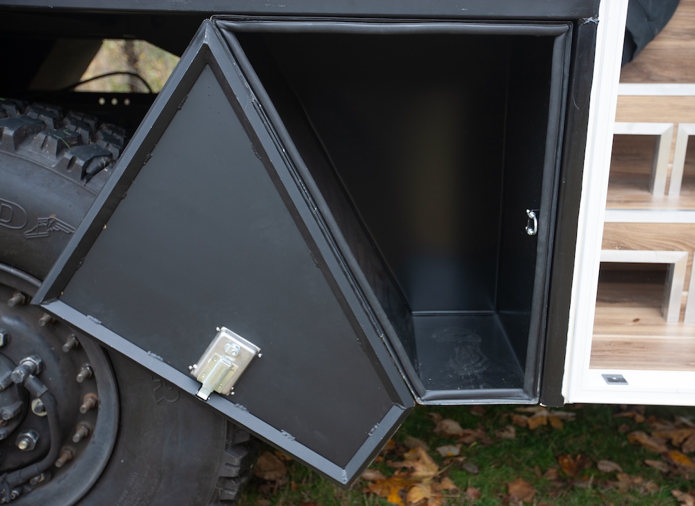 Stewart & Stevenson M1078 Expedition Build