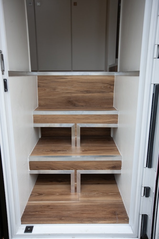 Stewart & Stevenson M1078 Expedition Build