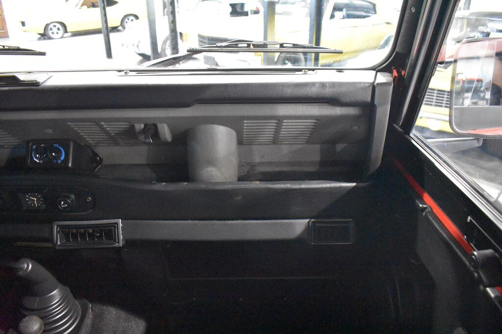 1994 Land Rover Defender 90 NAS