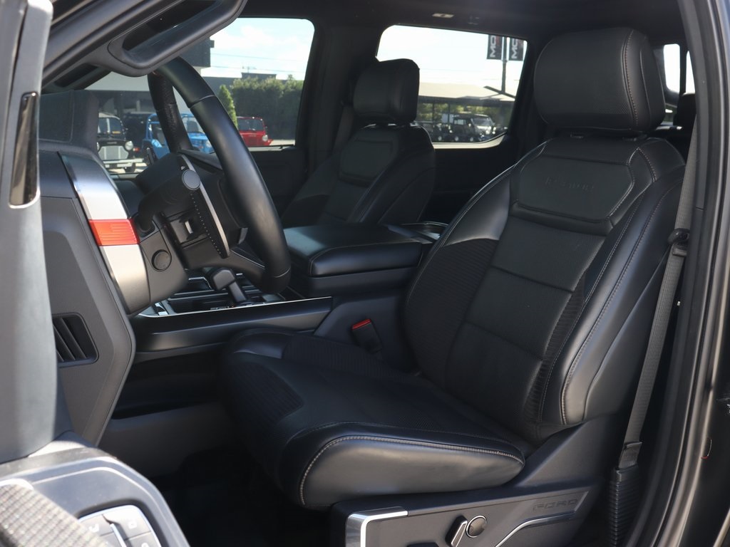 2022 Ford F-150 Raptor 6×6 Conversion