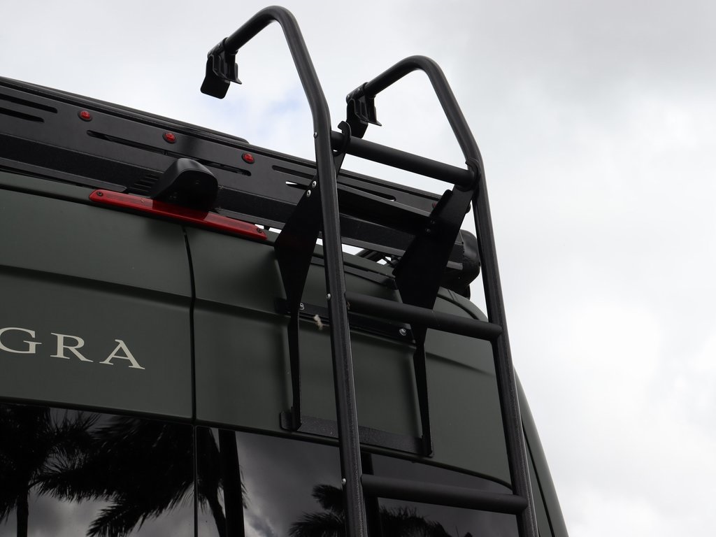 2023 Mercedes-Benz Sprinter 2500