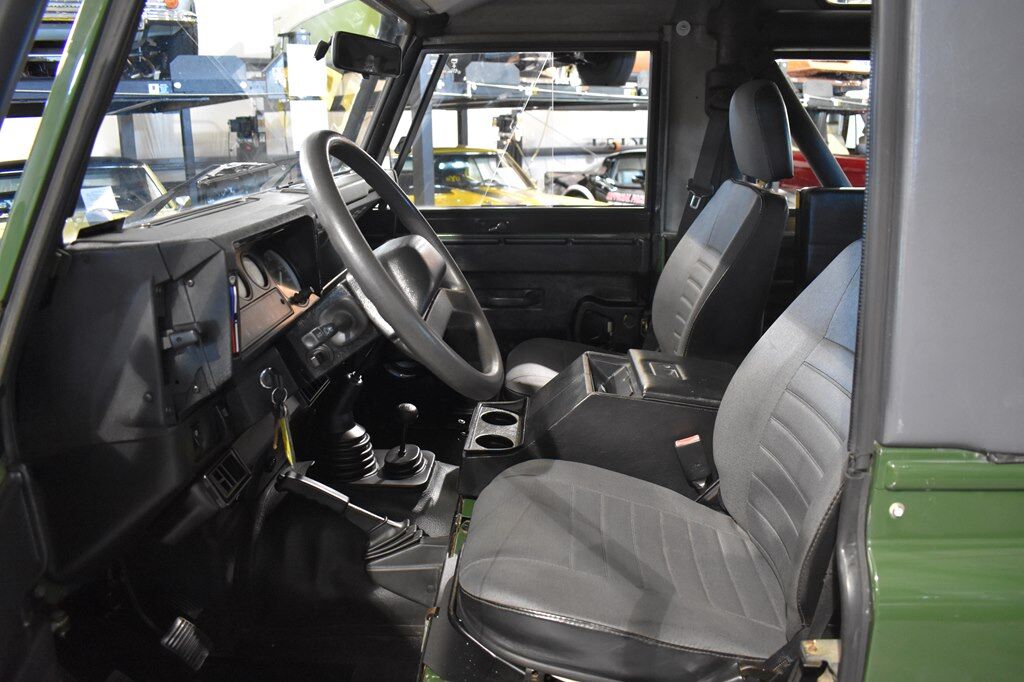 1994 Land Rover Defender 90 NAS
