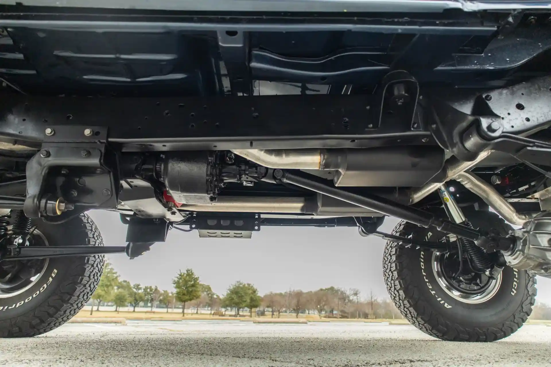 7.3L Godzilla-Powered 1978 Ford Bronco Free Wheeling