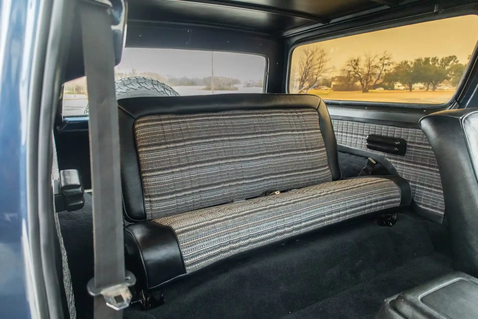 7.3L Godzilla-Powered 1978 Ford Bronco Free Wheeling