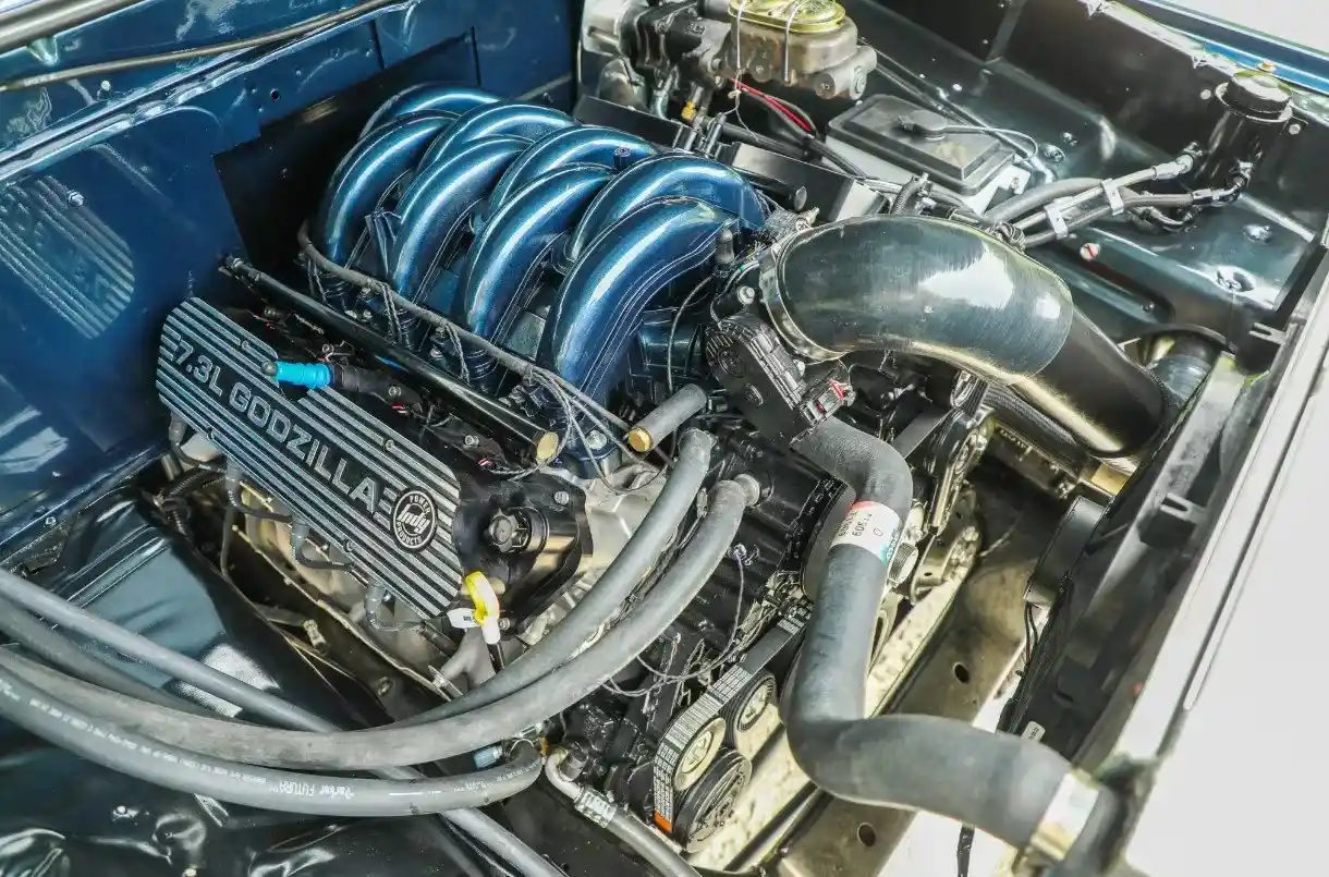 7.3L Godzilla-Powered 1978 Ford Bronco Free Wheeling