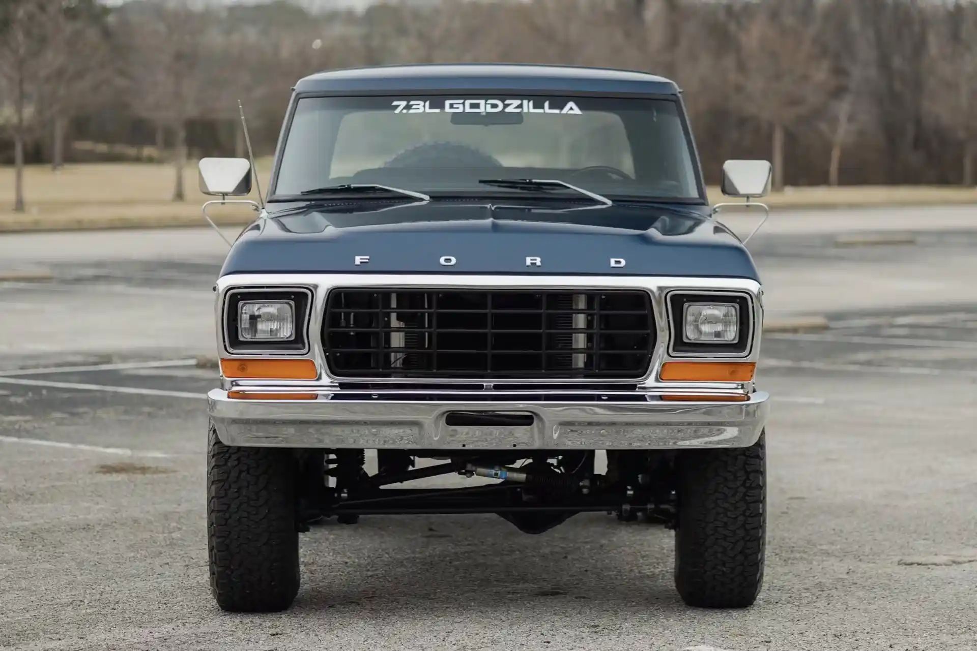 7.3L Godzilla-Powered 1978 Ford Bronco Free Wheeling