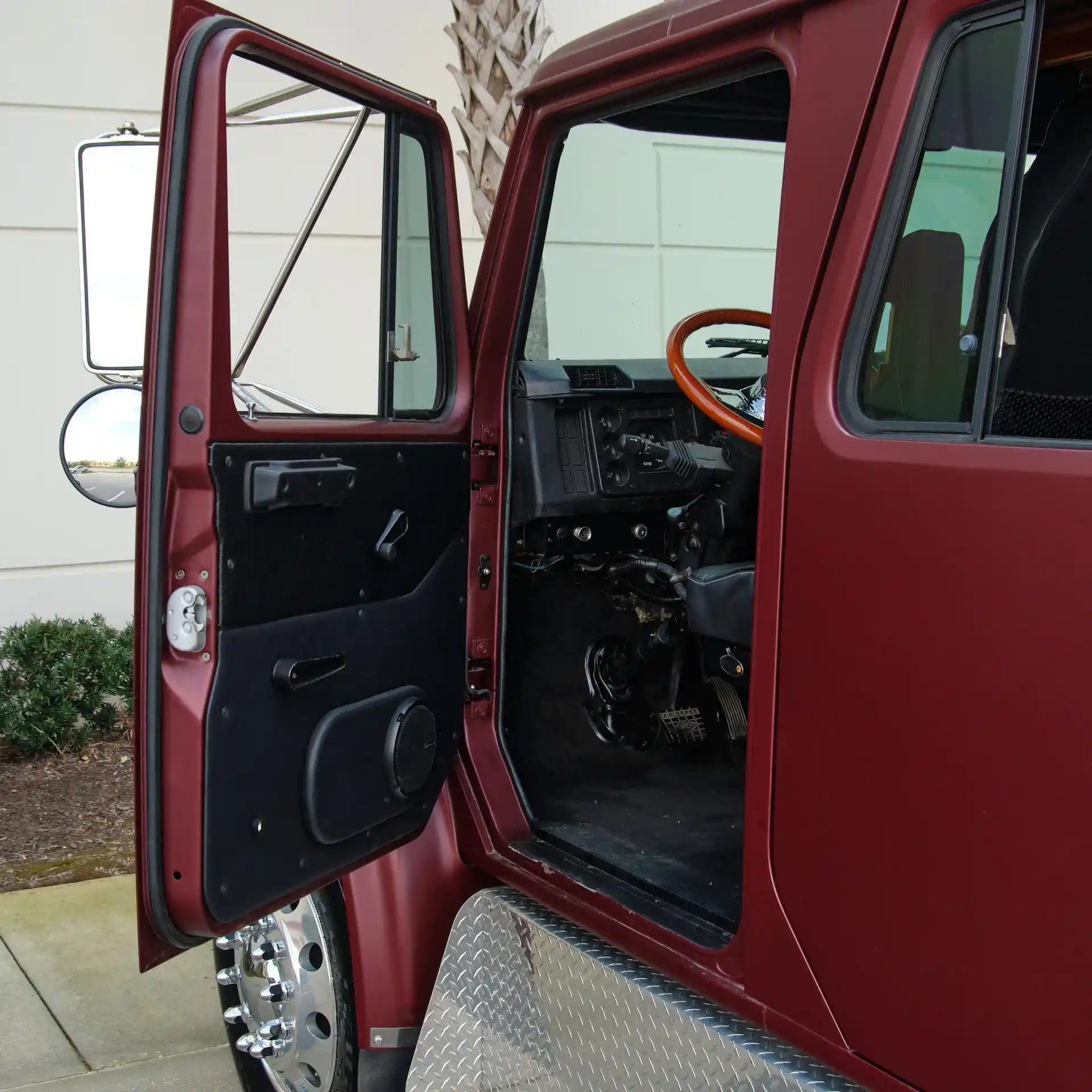 1993 International 4700 Custom