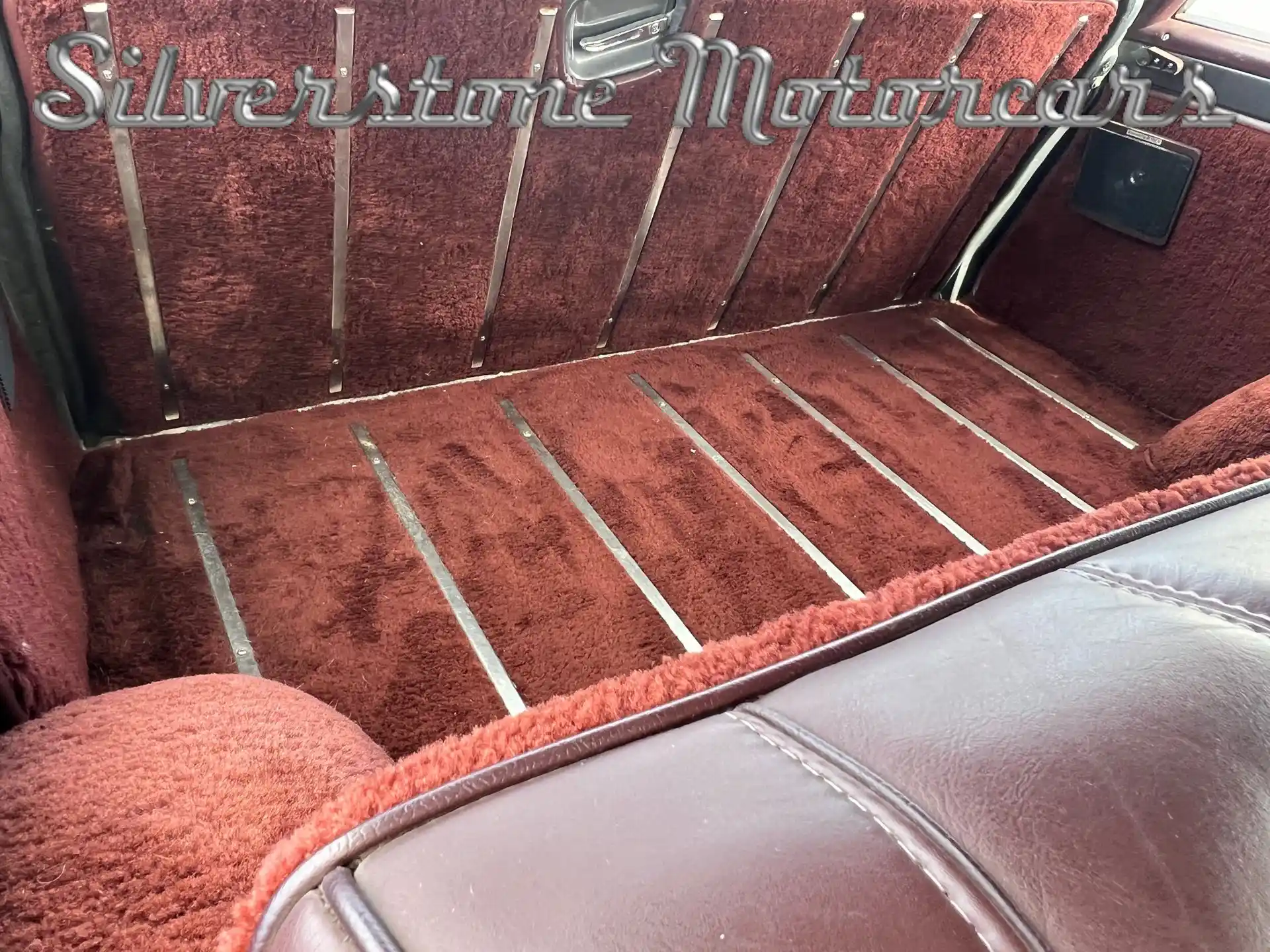 1989 Jeep Grand Wagoneer