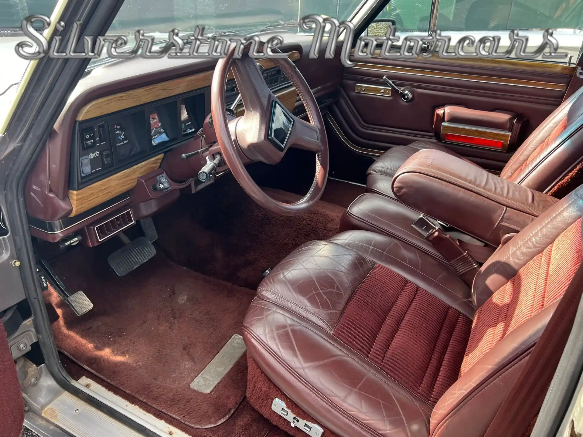 1989 Jeep Grand Wagoneer