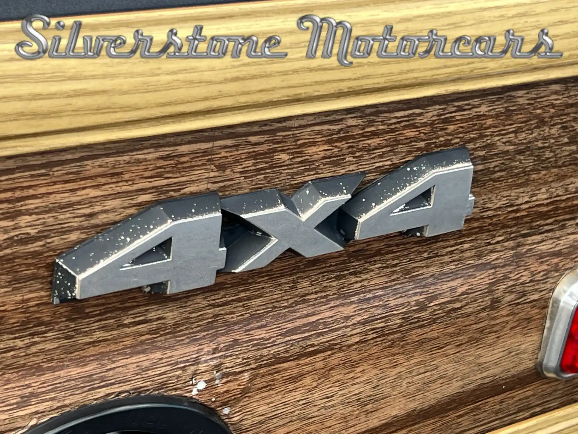 1989 Jeep Grand Wagoneer