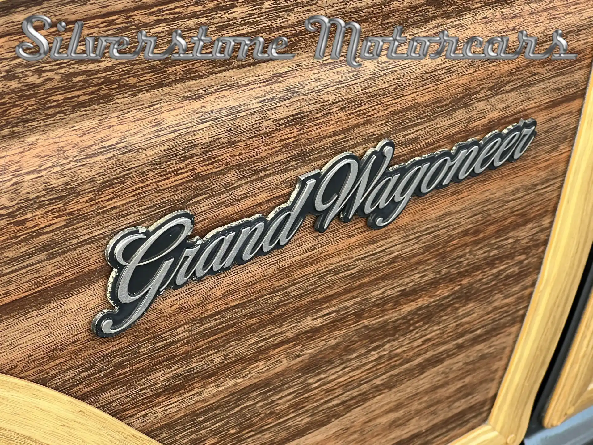 1989 Jeep Grand Wagoneer