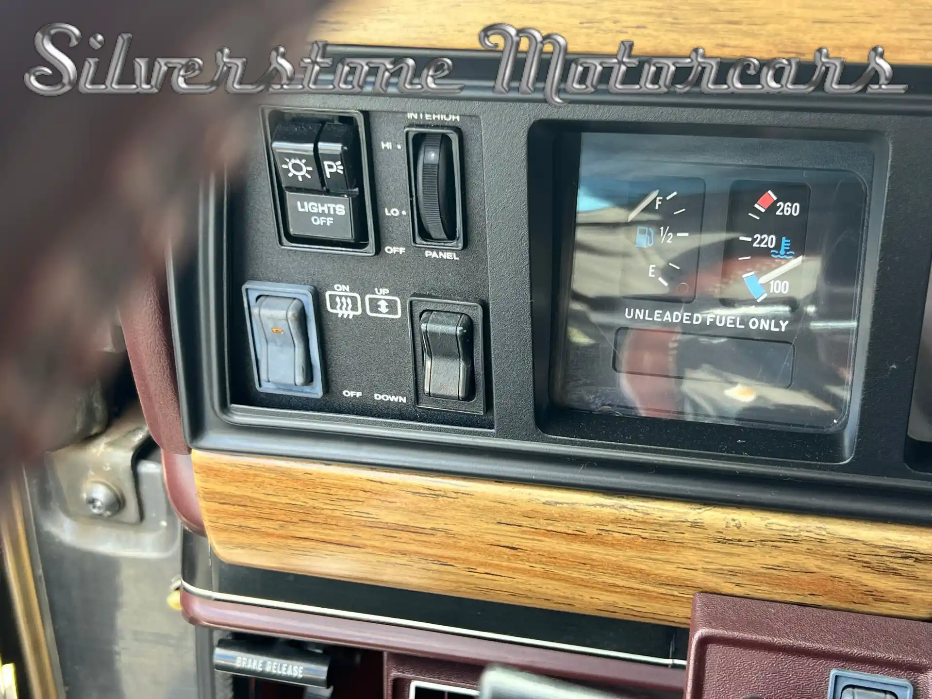 1989 Jeep Grand Wagoneer