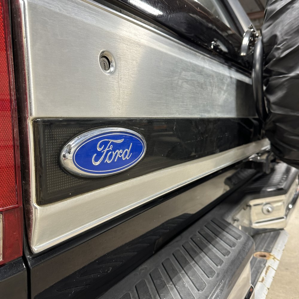 1995 Ford Bronco XLT - 4