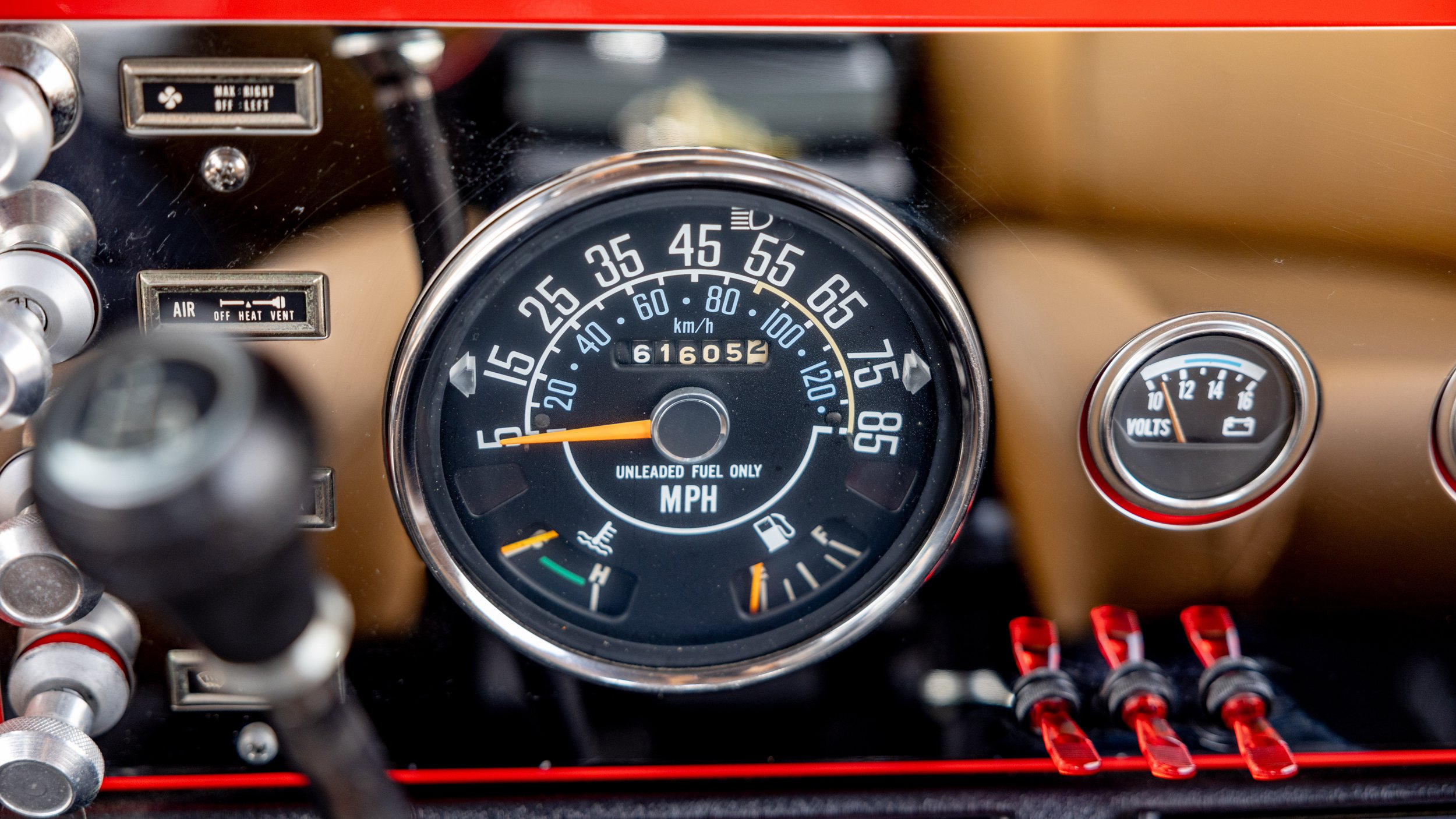 1982 Jeep CJ-8 Scrambler