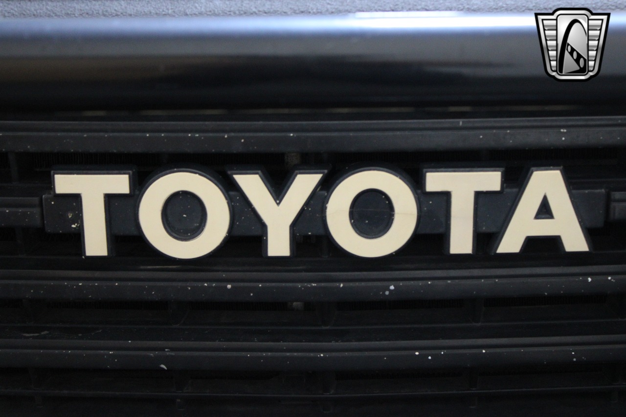 1985 Toyota Land Cruiser FJ60