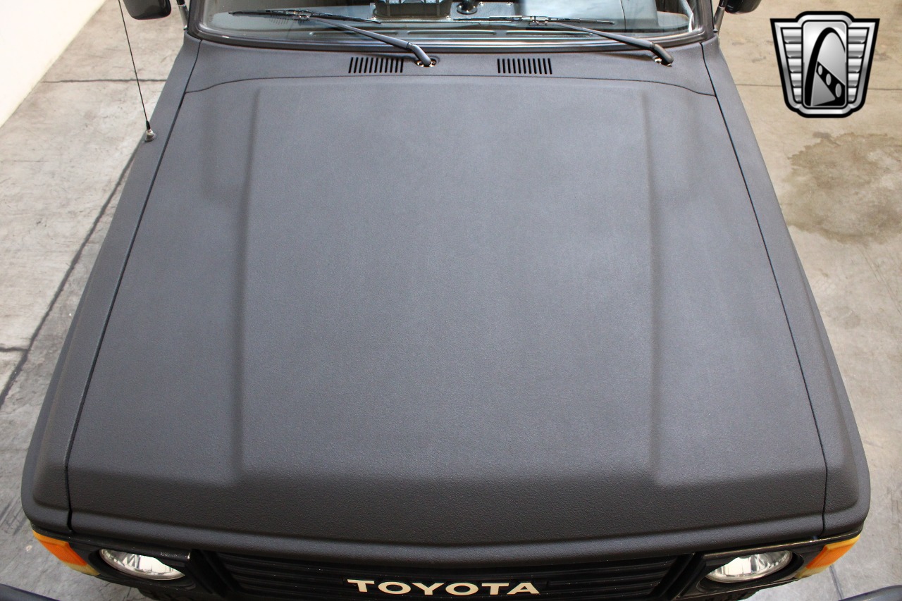 1985 Toyota Land Cruiser FJ60