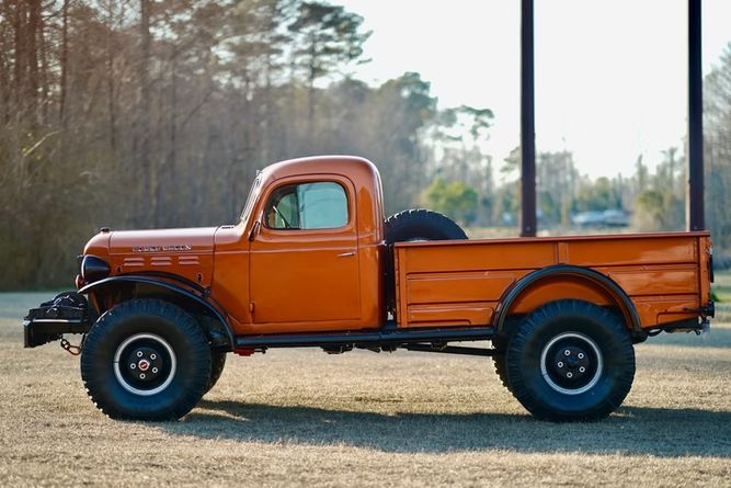 1968 Dodge WM300 Power Wagon