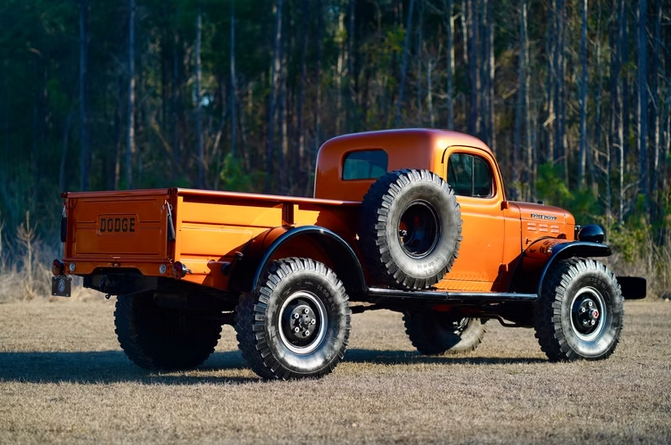 1968 Dodge WM300 Power Wagon - 3
