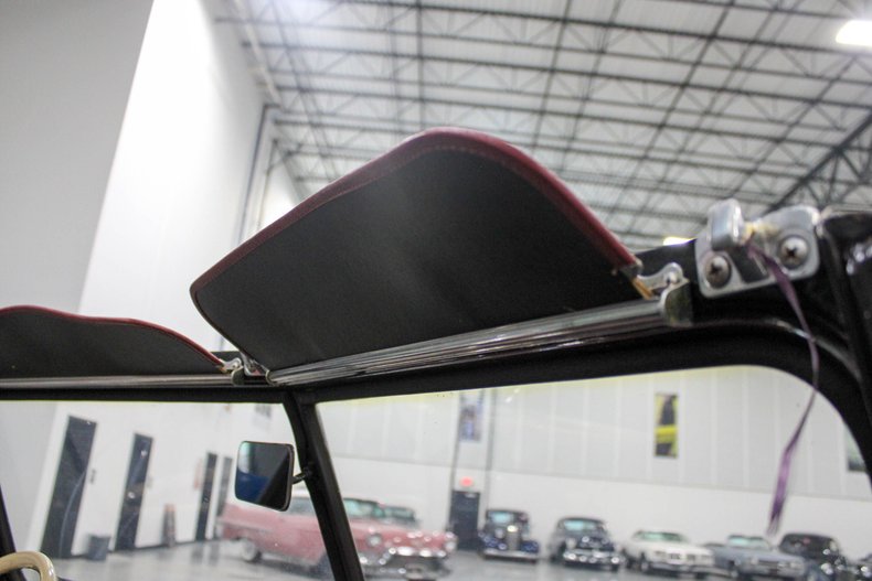 1952 Willys Jeepster