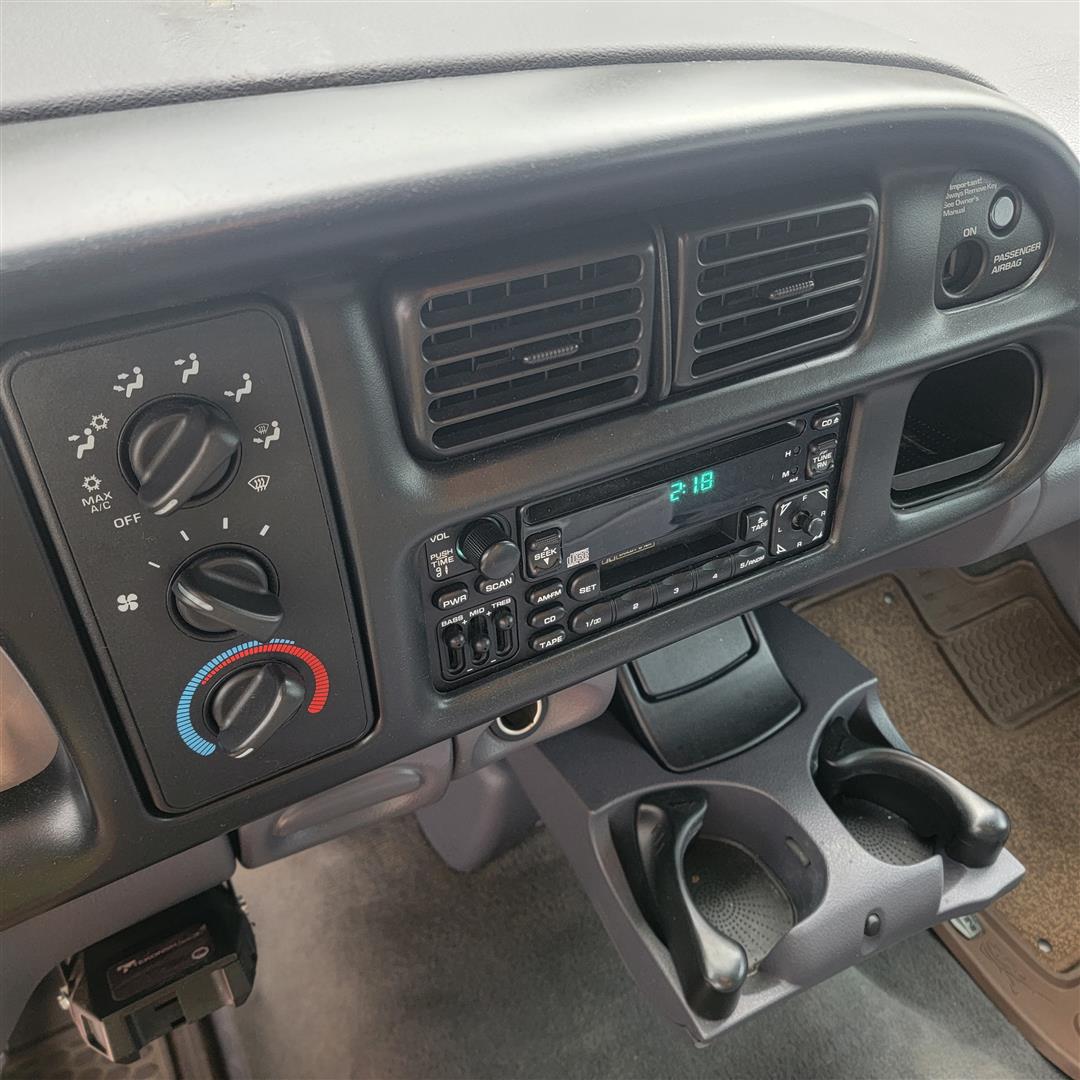 2002 Dodge Ram 2500 Laramie SLT