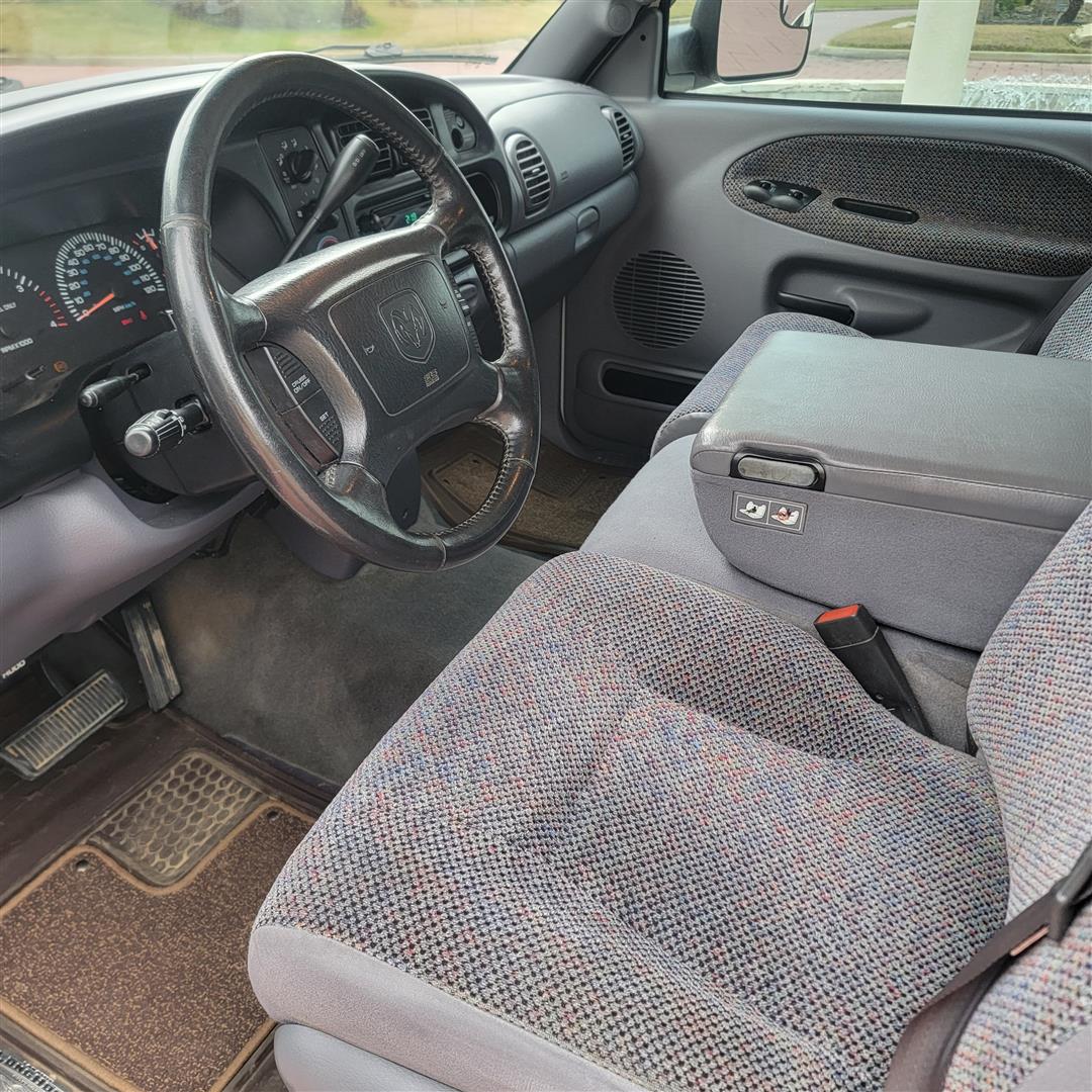 2002 Dodge Ram 2500 Laramie SLT