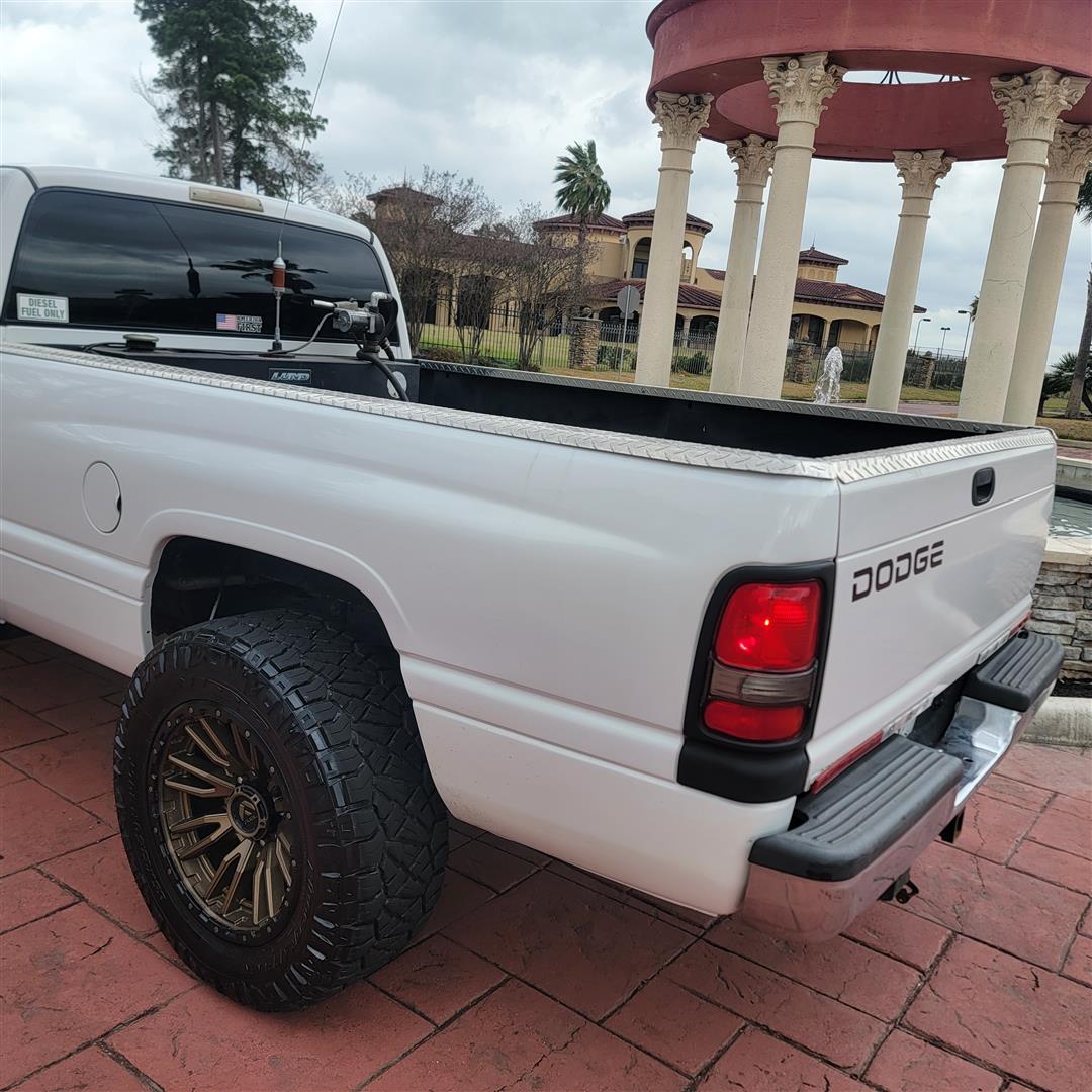 2002 Dodge Ram 2500 Laramie SLT