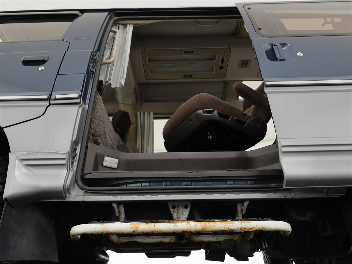 1990 Mitsubishi Delica