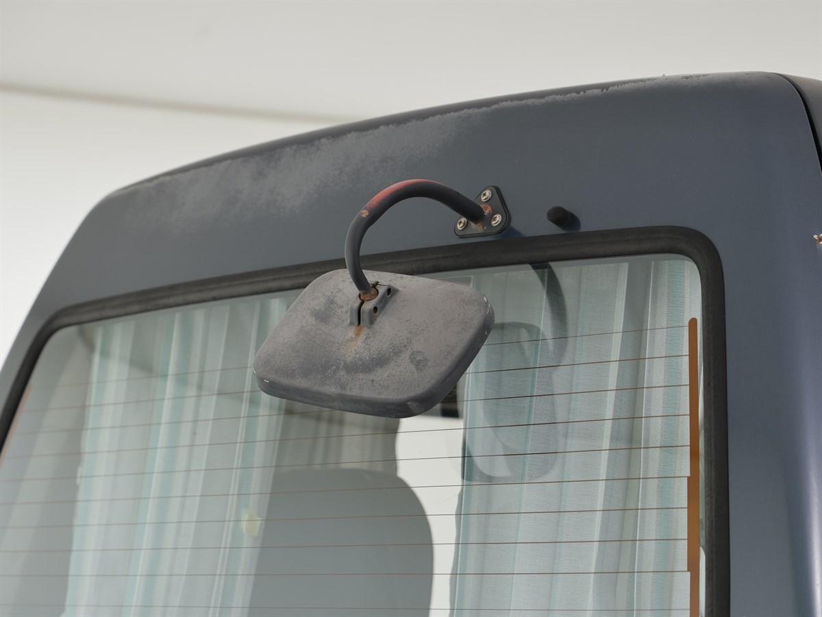 1990 Mitsubishi Delica