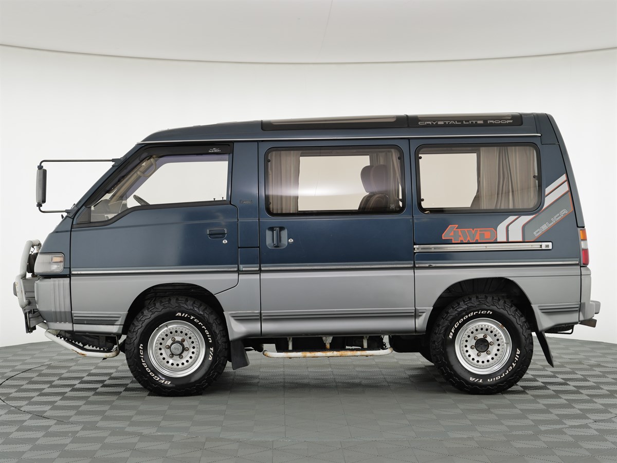 1990 Mitsubishi Delica